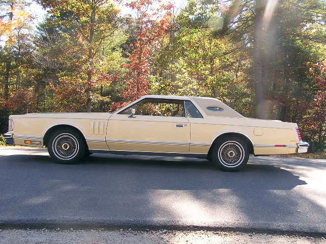 1977 Continental Mark V