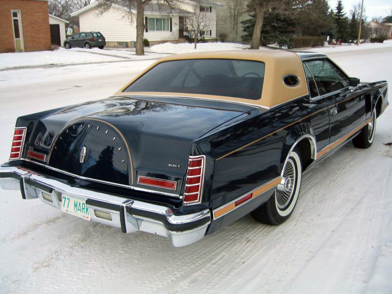 1977 Continental Mark V Bill Blass w/Landau vinyl roof