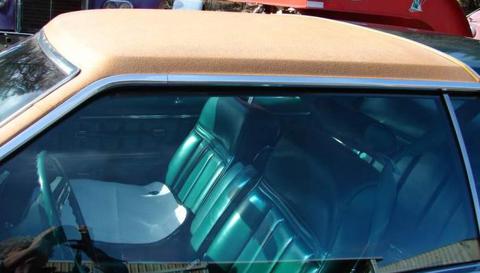 1977 Continental Mark V Givenchy front half vinyl roof in chamois