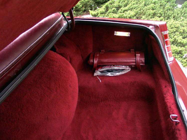 1980 Continental Mark VI Signature Series trunk compartment w/18 ounce carpeting